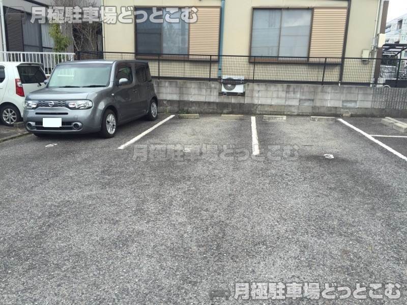 名古屋市名東区猪高台1丁目112の月極駐車場3