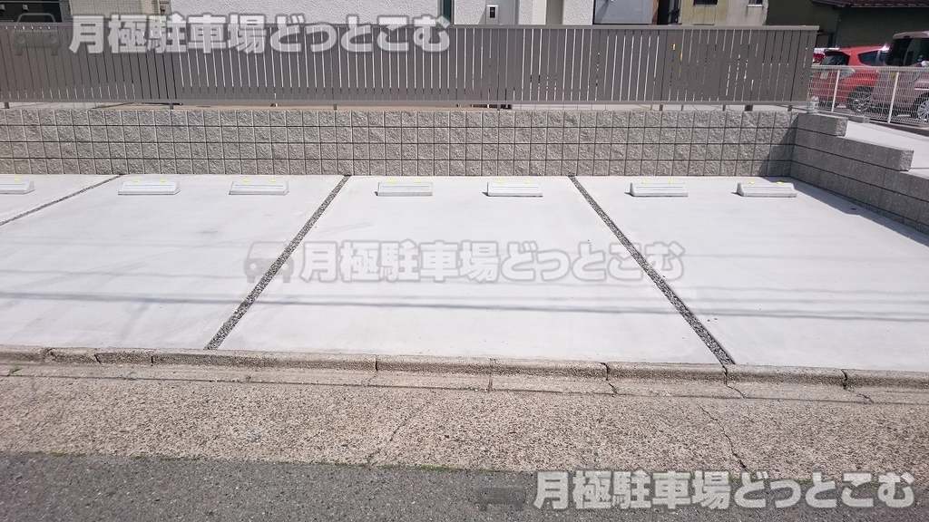 名古屋市中川区高畑5丁目168番の月極駐車場3