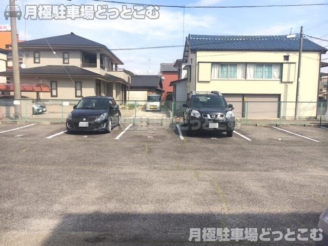 春日井市神明町15の月極駐車場2