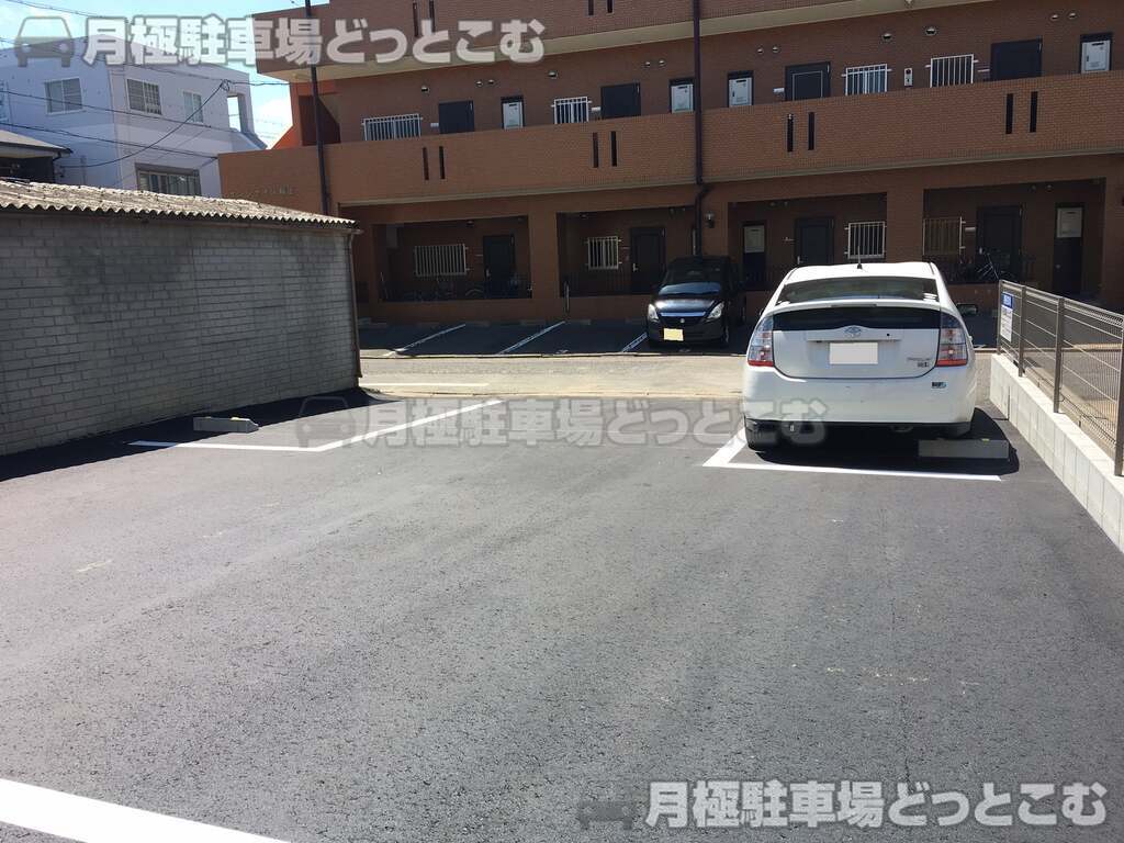 名古屋市中村区稲上町2丁目73の月極駐車場2