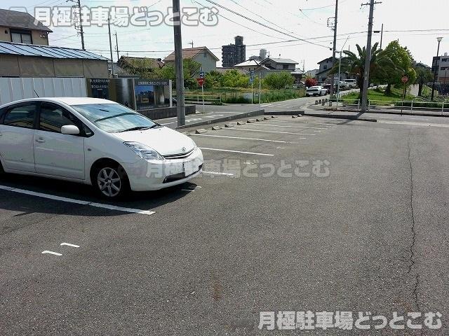 名古屋市名東区猪子石原1丁目1601の月極駐車場3