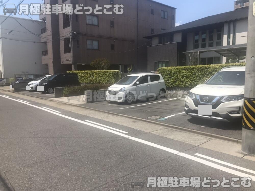 名古屋市北区元志賀町1丁目38の月極駐車場2
