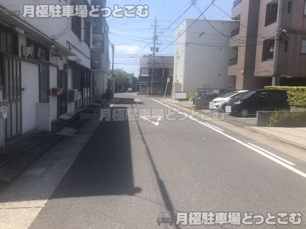 名古屋市北区元志賀町1丁目38の月極駐車場3