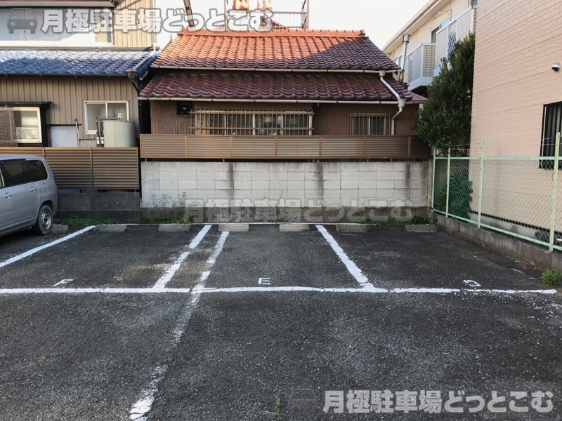 名古屋市南区元塩町2丁目4-8、4-9の月極駐車場4