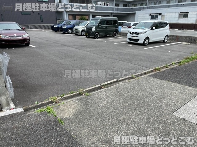 名古屋市港区中之島通3丁目10の月極駐車場7