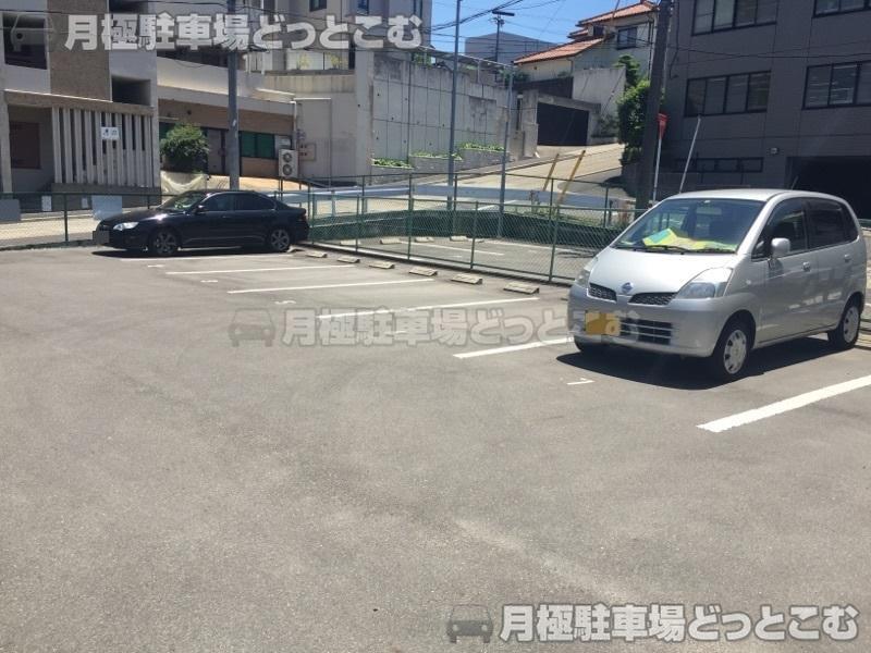 名古屋市東区白壁3丁目1405-1の月極駐車場3