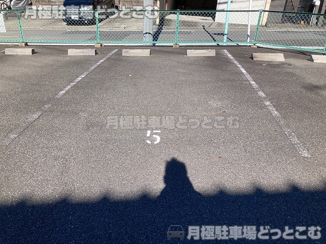 名古屋市緑区鳴海町小松山53-1の月極駐車場5