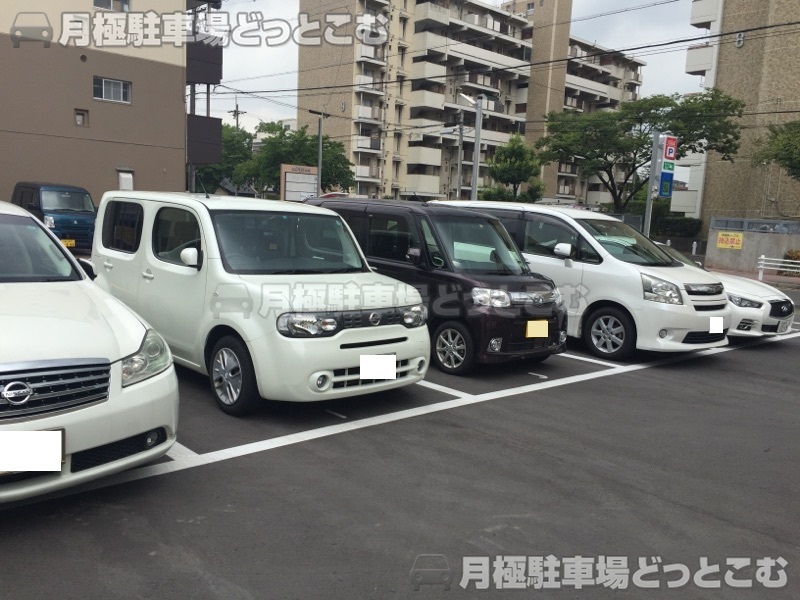 名古屋市北区水草町2丁目54の月極駐車場4