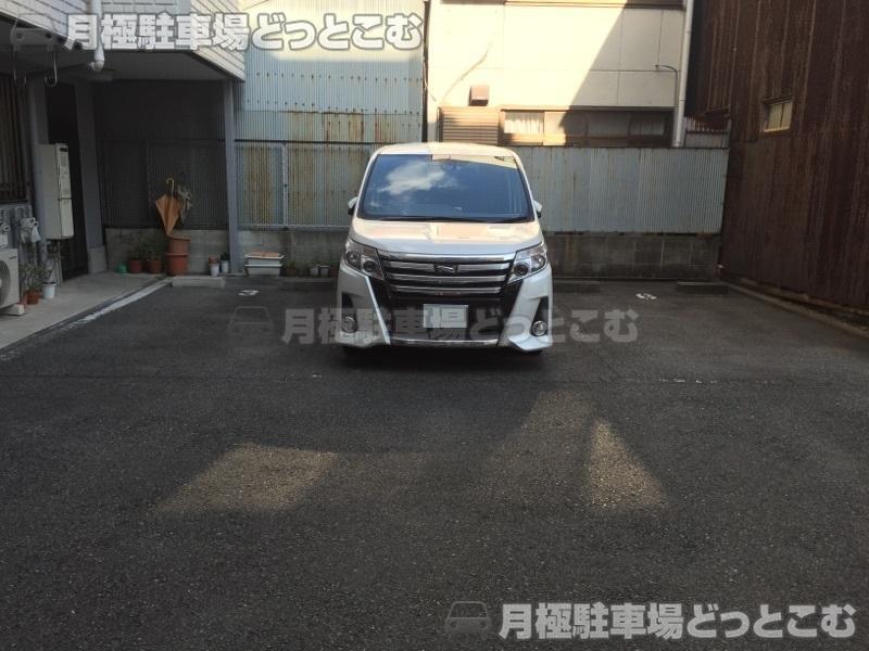 名古屋市中区橘1丁目2004-2の月極駐車場2
