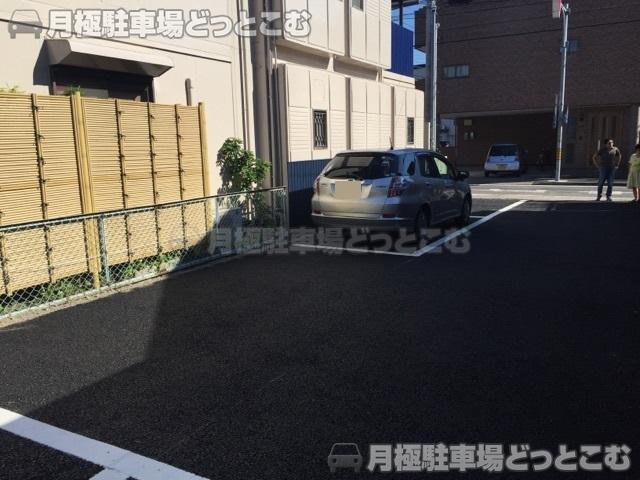 名古屋市西区花の木3丁目302の月極駐車場3