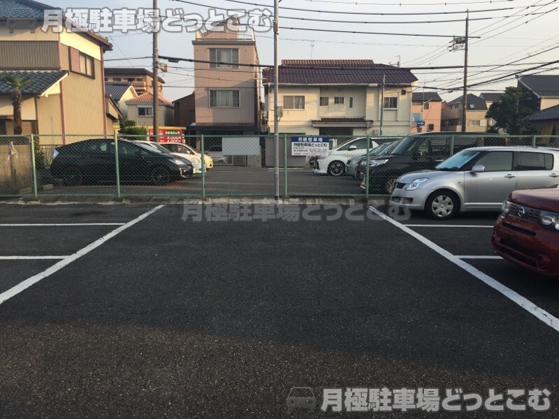 名古屋市北区中切町4丁目81の月極駐車場4