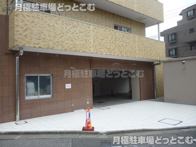 練馬区豊玉北3-14-2の月極駐車場2