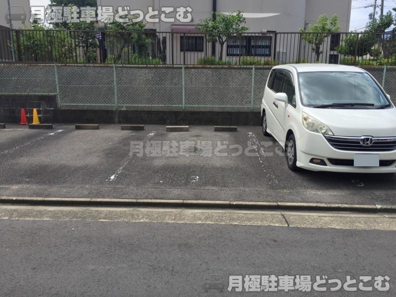 名古屋市北区中切町4丁目45の月極駐車場2