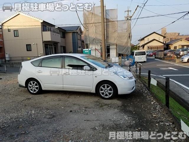 名古屋市守山区向台2丁目1606の月極駐車場3