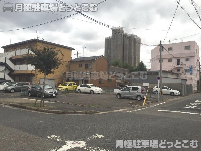 名古屋市北区清水1丁目302-1の月極駐車場2