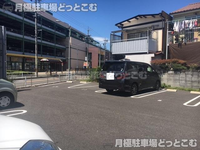 名古屋市北区辻町3丁目68の月極駐車場3