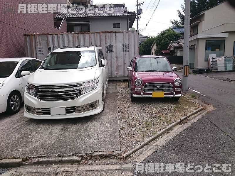 名古屋市中区平和1丁目1901-2の月極駐車場3