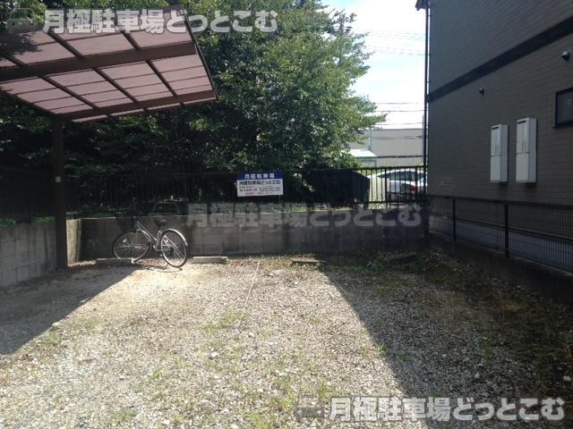 名古屋市西区名塚町2丁目60-4の月極駐車場2