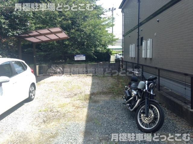 名古屋市西区名塚町2丁目60-4の月極駐車場3