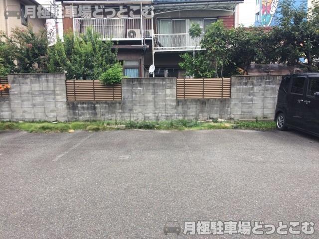 名古屋市熱田区四番2丁目402-1の月極駐車場2