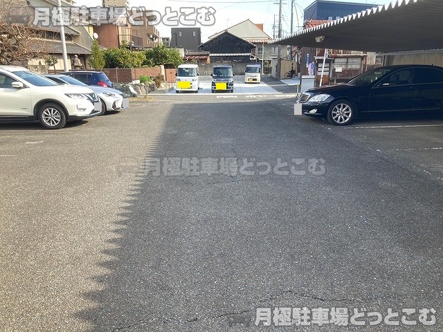 名古屋市熱田区四番2丁目402-1の月極駐車場7