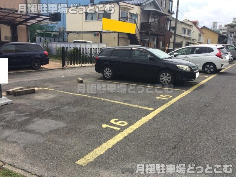 名古屋市熱田区四番1丁目902の月極駐車場2
