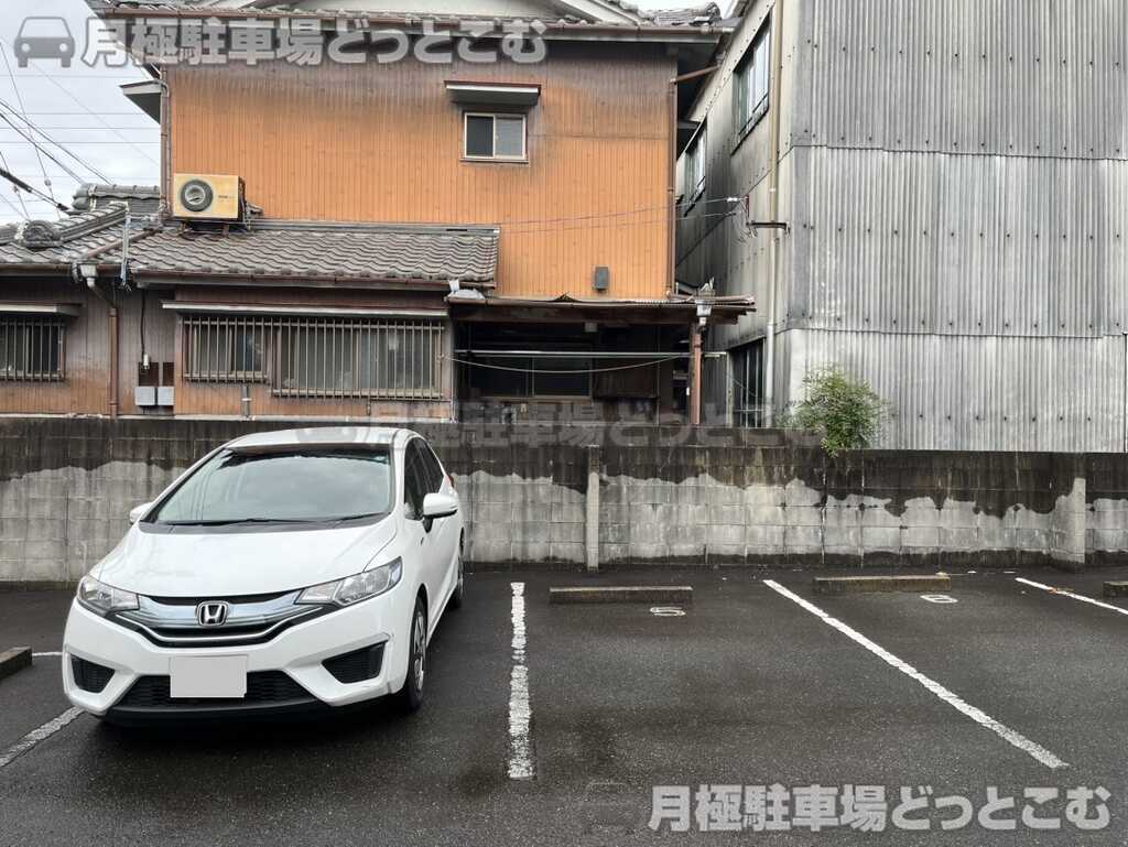 名古屋市港区土古町4丁目57の月極駐車場2