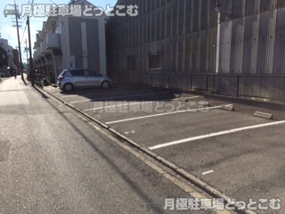 名古屋市港区小碓4-8の月極駐車場2