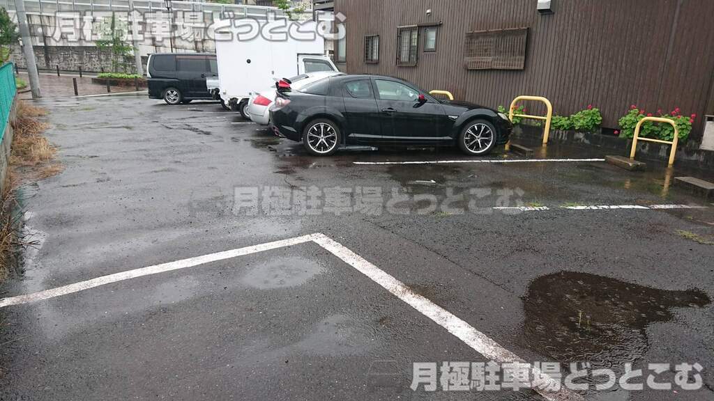 名古屋市千種区振甫町4丁目31の月極駐車場3