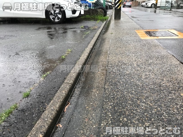名古屋市中川区尾頭橋3-1618の月極駐車場3