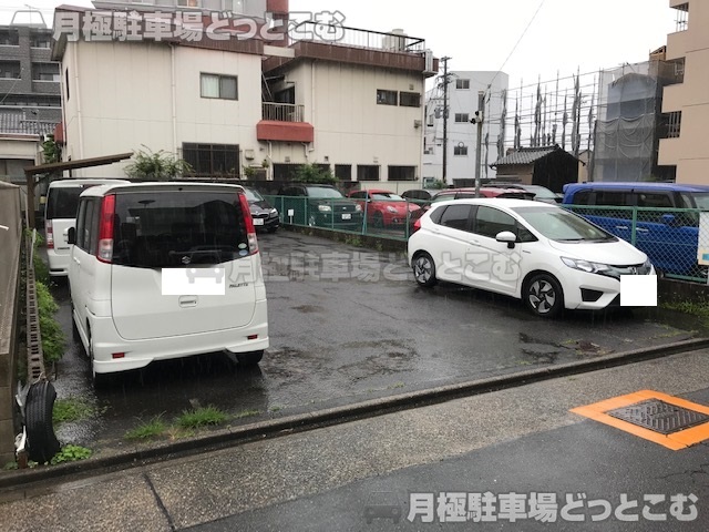 名古屋市中川区尾頭橋3-1618の月極駐車場4