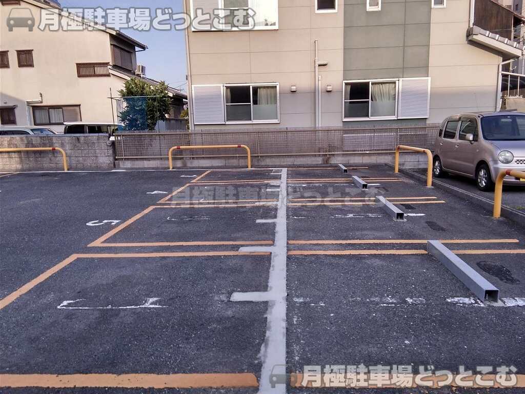 名古屋市西区大金町2丁目46の月極駐車場3
