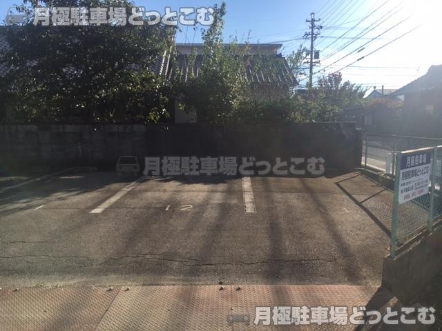 小牧市間々本町210－2の月極駐車場3