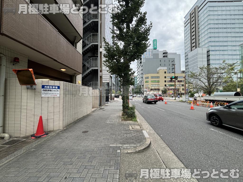 名古屋市中区丸の内3-23-23の月極駐車場7
