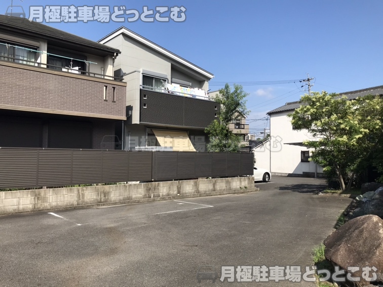 名古屋市瑞穂区井戸田町3丁目10-1,9-1の月極駐車場6