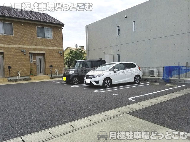 名古屋市守山区下志段味東新田1302-1の月極駐車場3