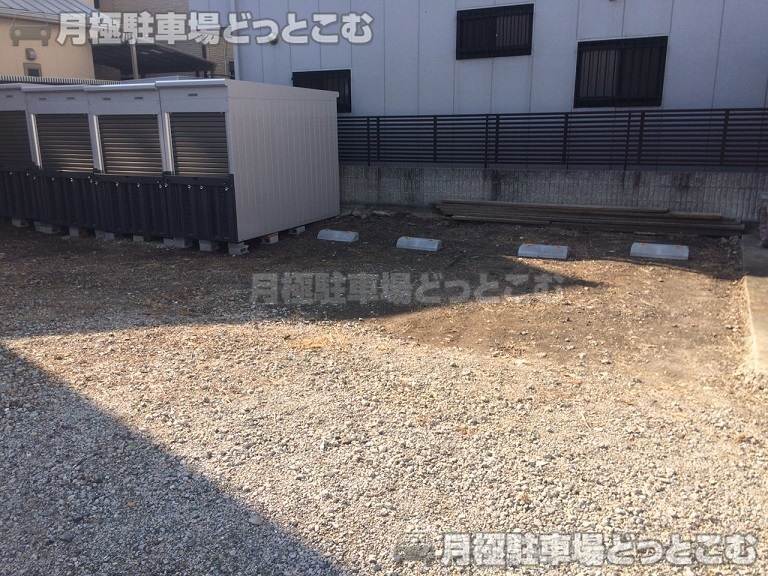 名古屋市西区栄生3丁目871の月極駐車場1
