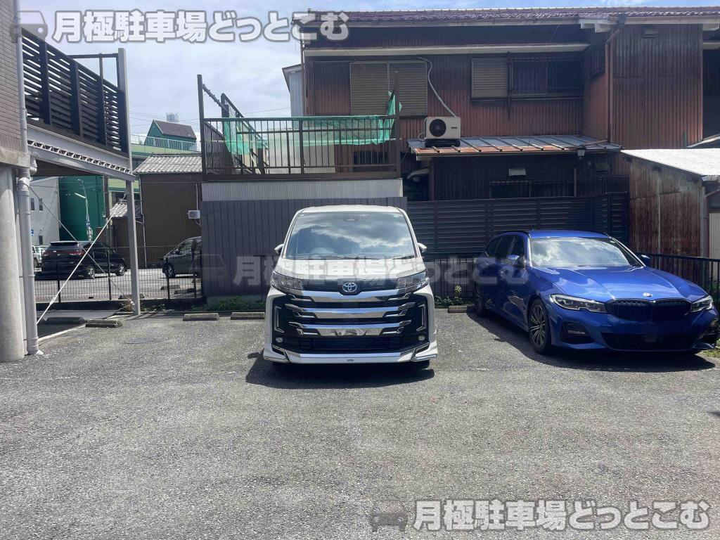 名古屋市中村区藤江町4丁目37の月極駐車場4