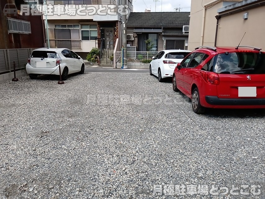 名古屋市千種区今池2丁目2304の月極駐車場10