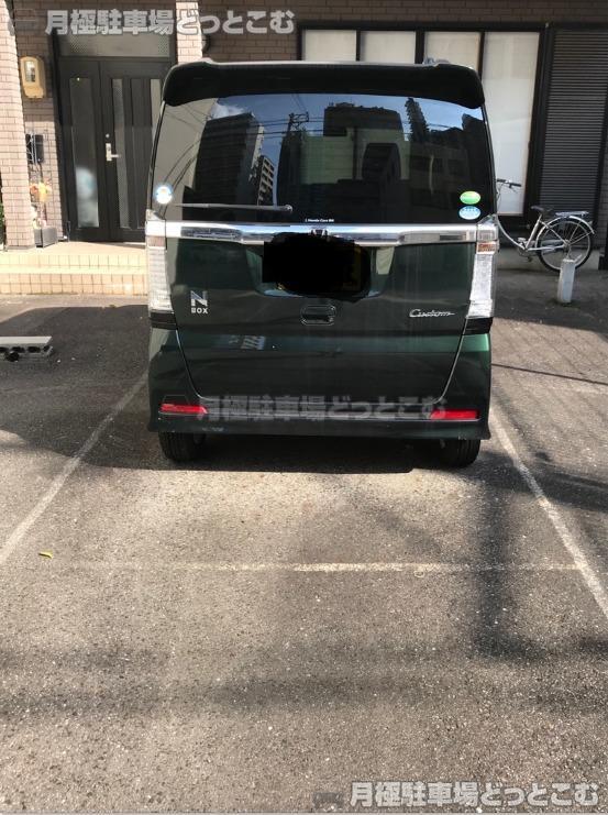 名古屋市東区泉1丁目8-34の月極駐車場2