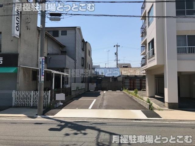名古屋市熱田区四番2丁目11-22の月極駐車場1