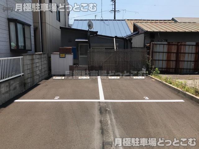 名古屋市熱田区四番2丁目11-22の月極駐車場2