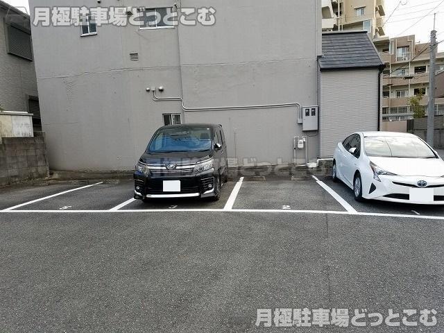 名古屋市北区清水1丁目1202の月極駐車場3