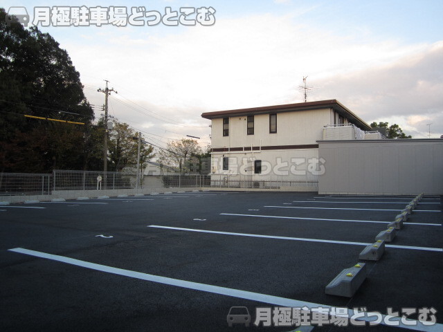 名古屋市名東区本郷1丁目255の月極駐車場3