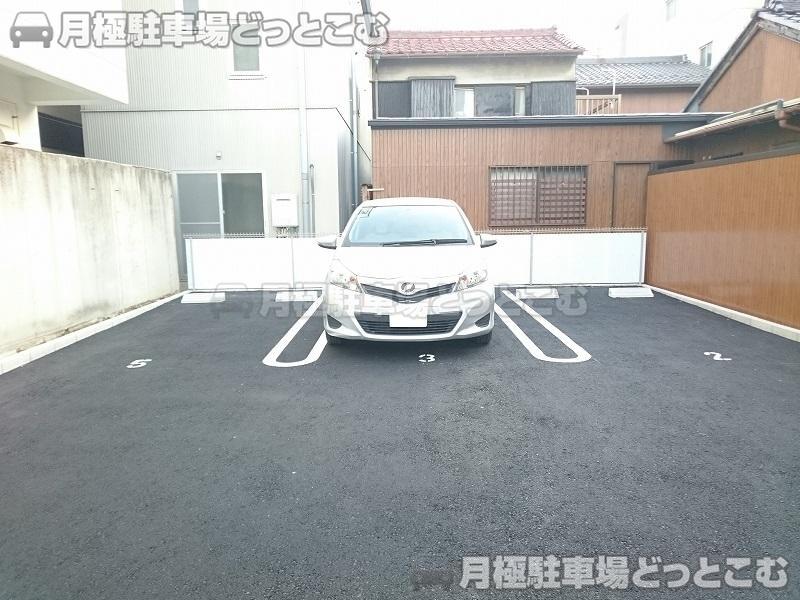 名古屋市瑞穂区下坂町4丁目15番1の月極駐車場2