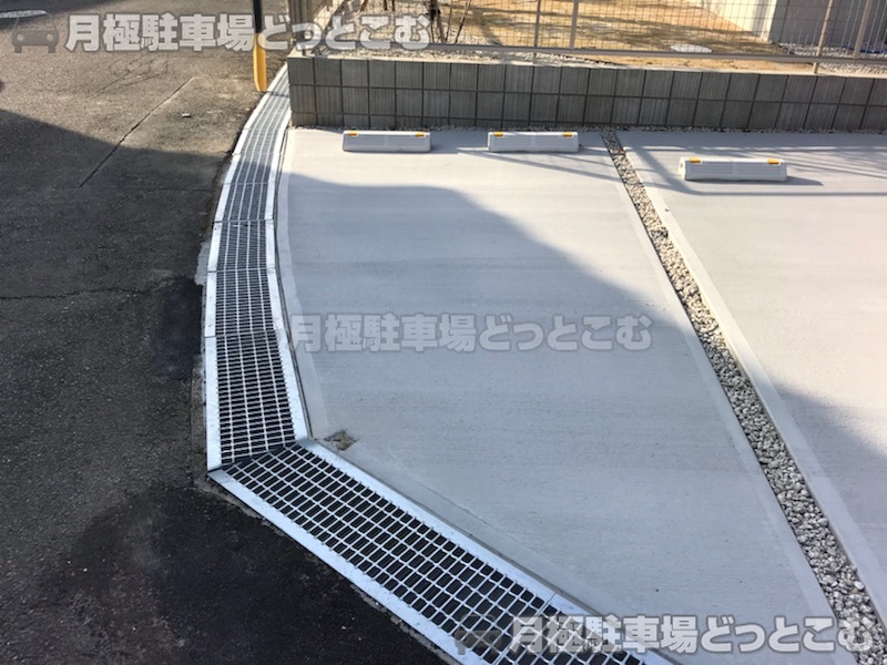 春日井市瑞穂通2丁目114番の月極駐車場2