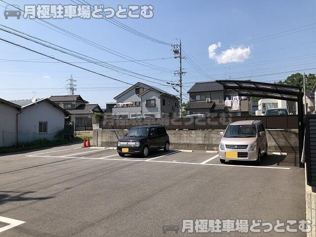 岡崎市丸山町字上野71-1の月極駐車場2