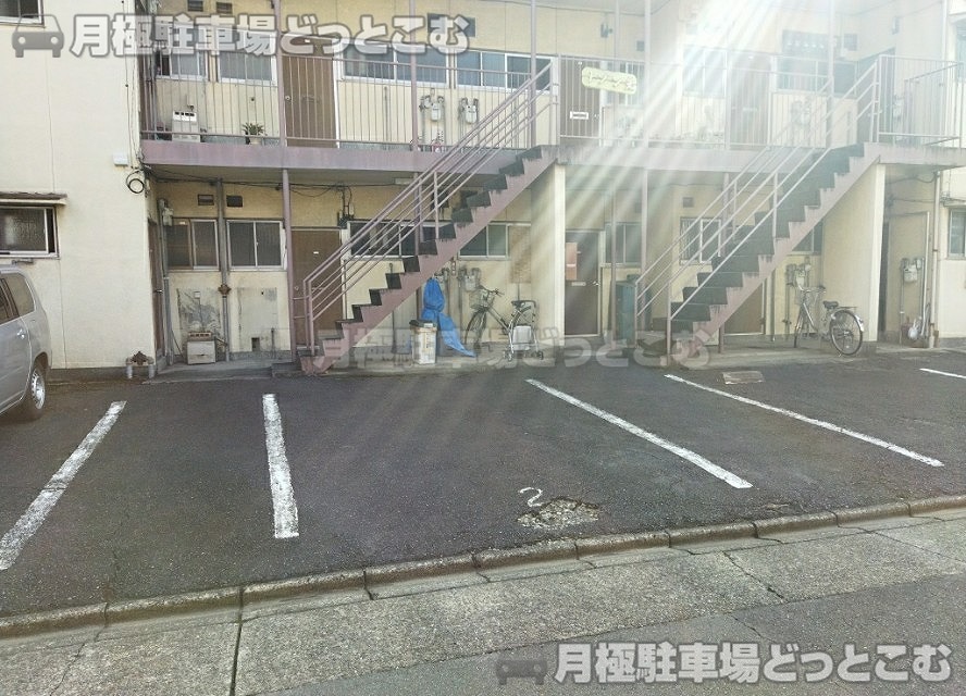 名古屋市中村区香取町2丁目81の月極駐車場2