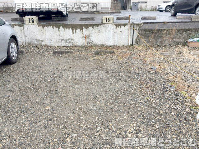 名古屋市瑞穂区豆田町4丁目16-40、42の月極駐車場2