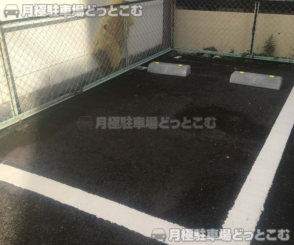 名古屋市西区菊井1丁目3005-2の月極駐車場2